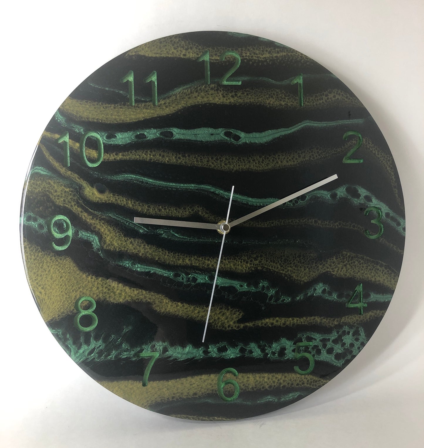 Handmade 14.75 Inch Epoxy Resin Clock